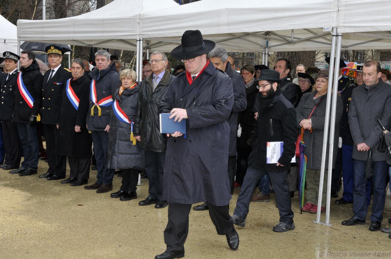 Cérémonie Place Paul Mistral Grenoble