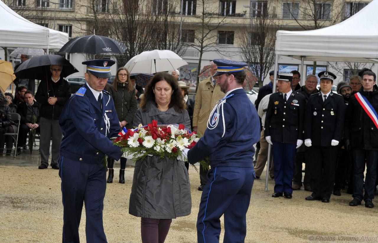 Cérémonie Place Paul Mistral Grenoble