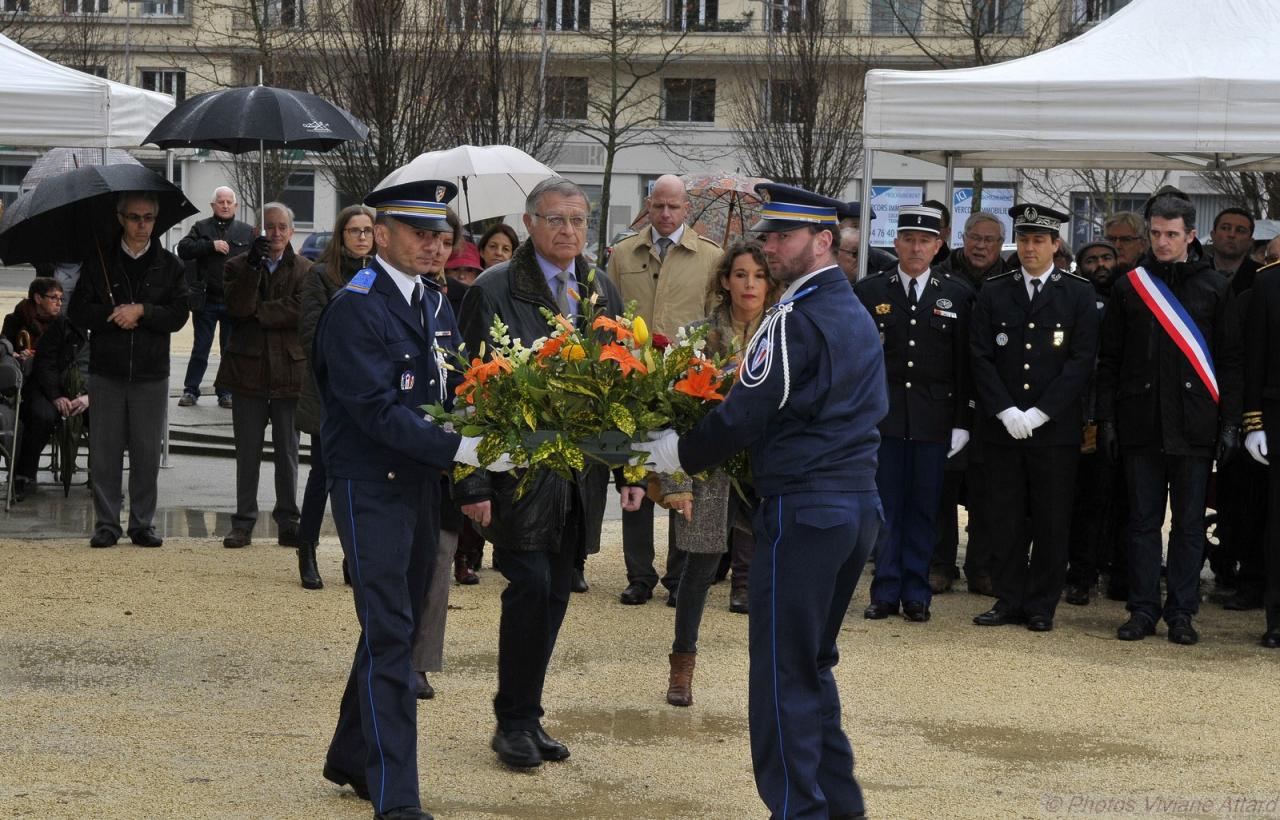 Cérémonie Place Paul Mistral Grenoble