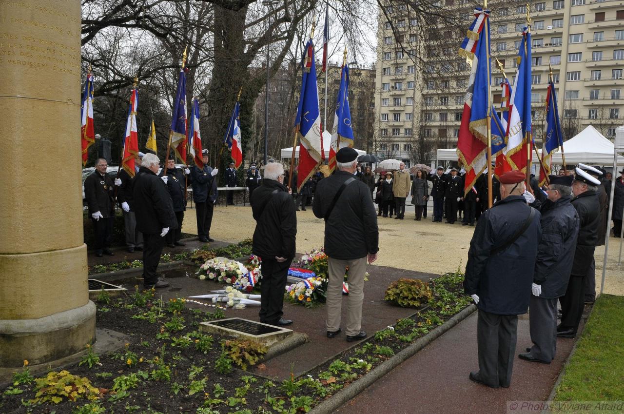 Cérémonie Place Paul Mistral Grenoble