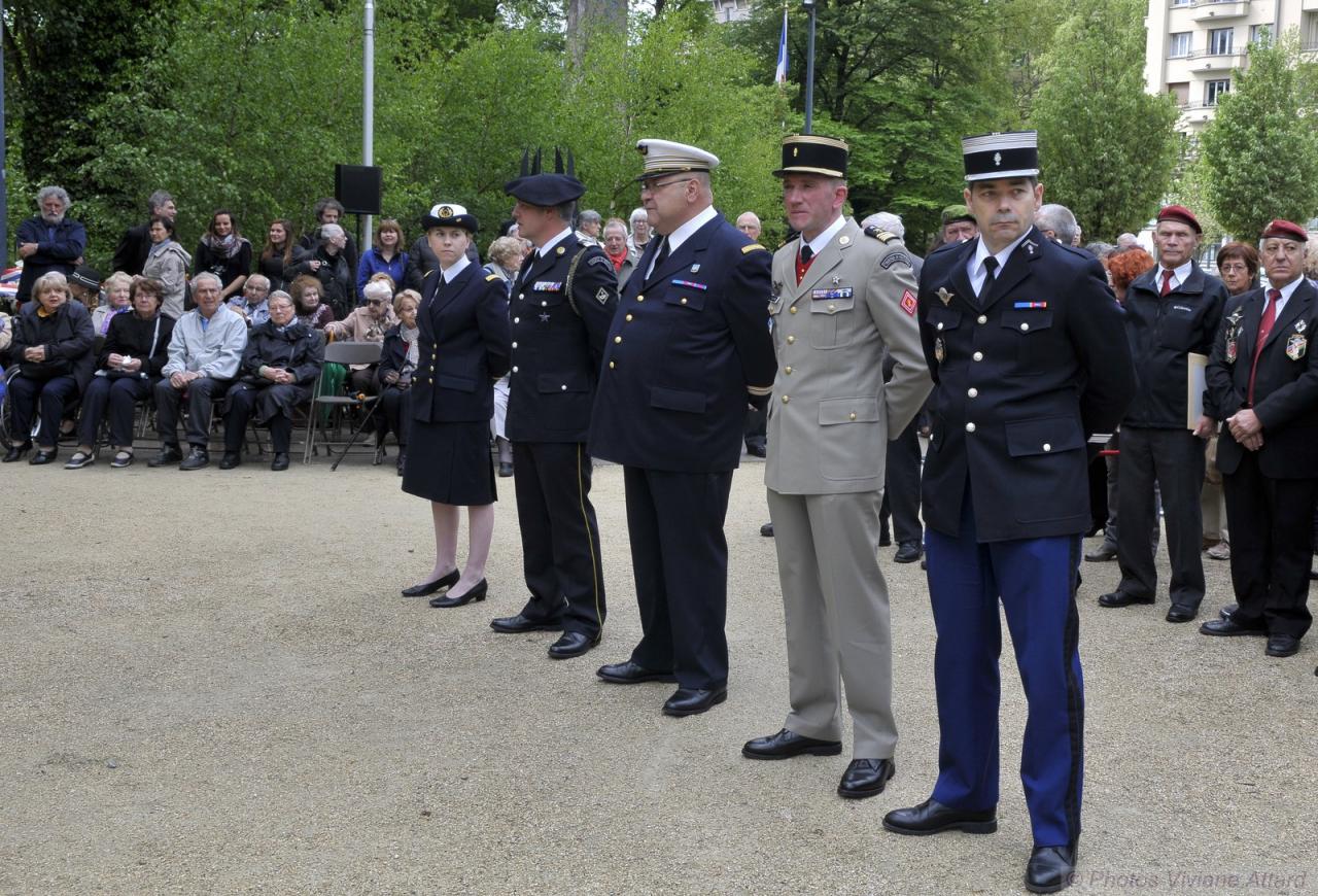  Photos Viviane Attard