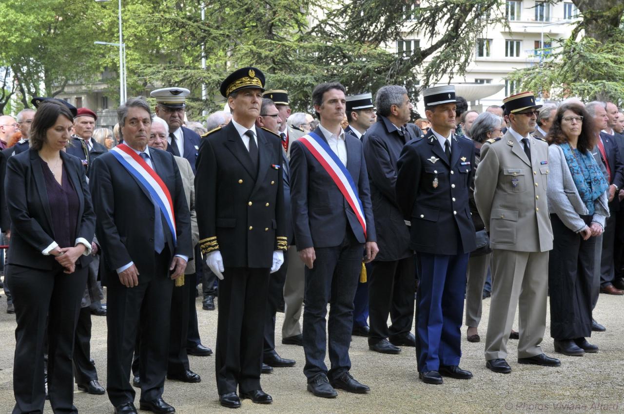  Photos Viviane Attard