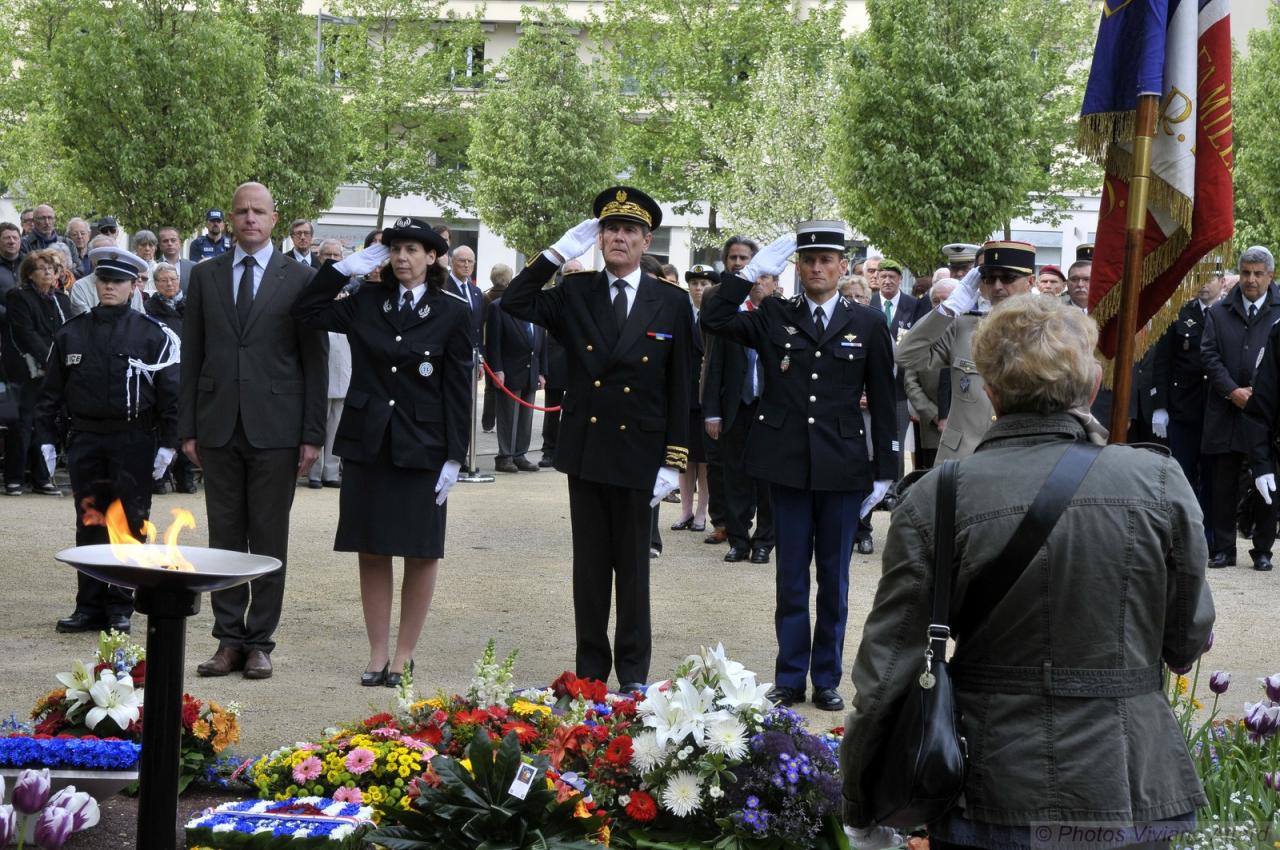  Photos Viviane Attard